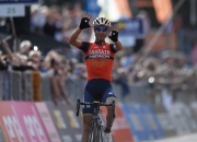 开云体育入口-日本球队笑傲赛场，迎接挑战