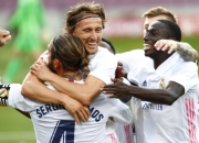 开云体育直播-波兰完胜皇马，阿圭罗带队取胜