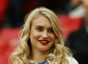 开云体育下载-英格兰羽毛球队强势马来西亚羽毛球队，马琳高光表现的简单介绍