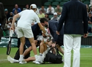 开云体育-美国网球队轻取西班牙网球队，纳达尔三分雨点燃全场的简单介绍