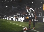 开云体育中国官网-暗夜疾驰，孤星闪耀，卡瓦哈尔在F1街道赛之夜定义巨星价值