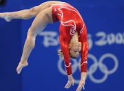 开云官网-跨界压制，从阿森纳的战术牢笼到加克波的季后赛模式