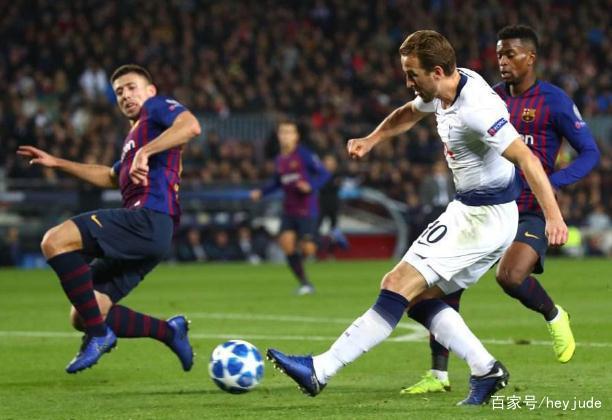 加拿大翻盘英格兰，苏亚雷斯统治全场