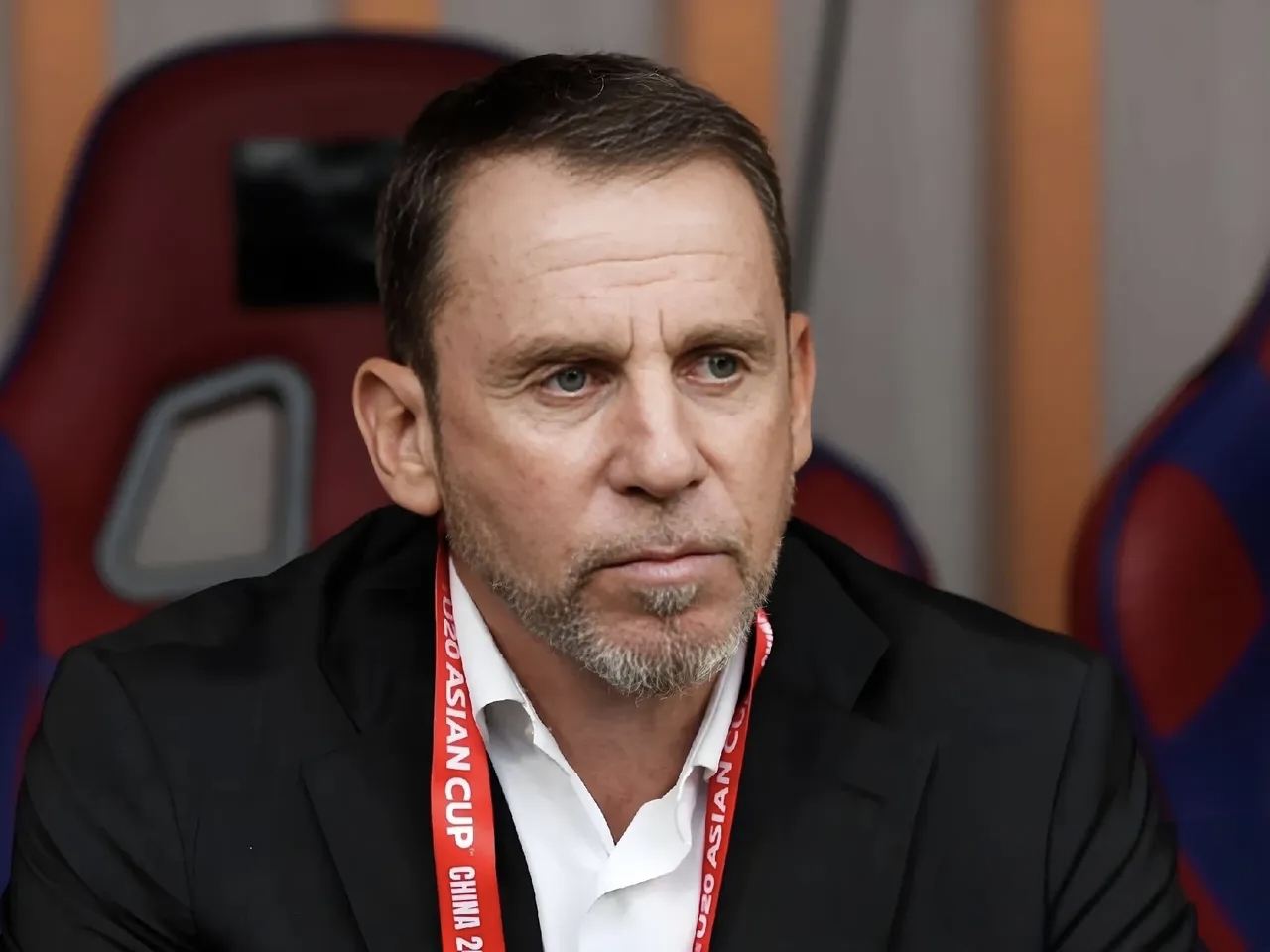 欧国联赛热门球队失宠，工作人员威胁辞职的简单介绍