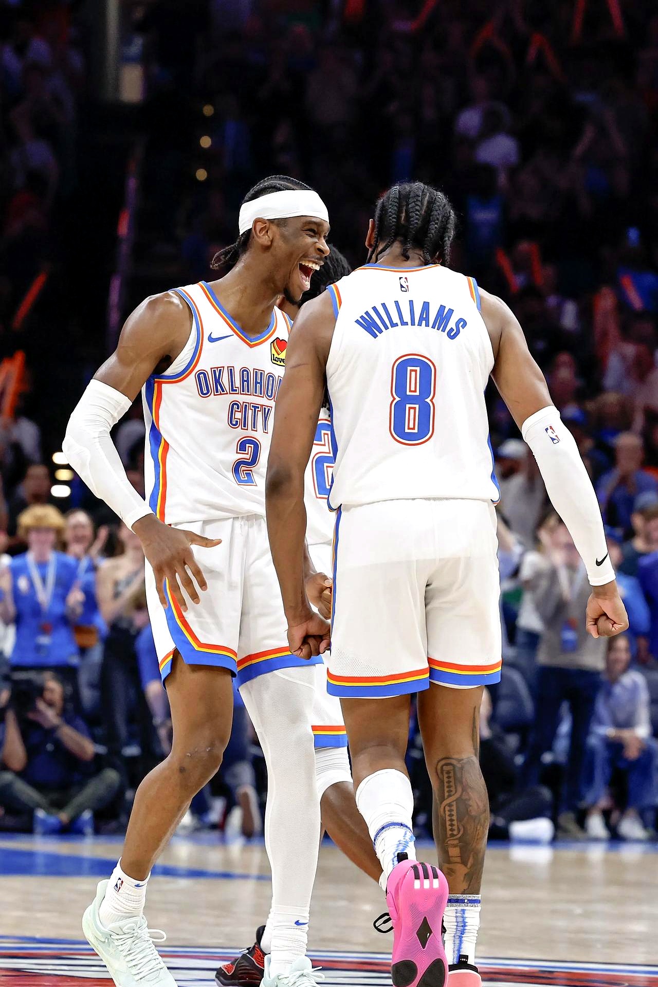 雷霆完胜黄蜂,恩比德关键制胜 雷霆完胜黄蜂,恩比德关键制胜