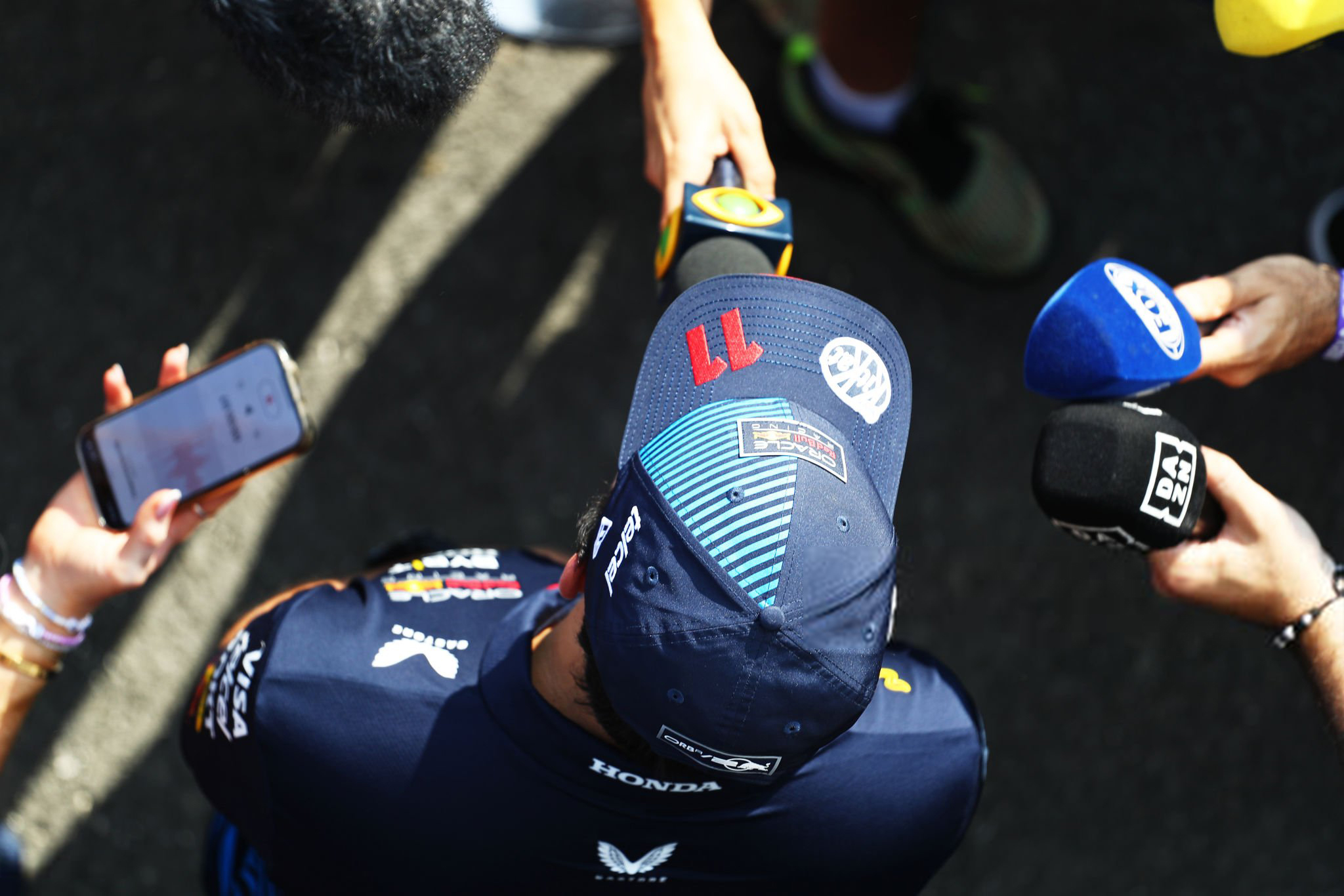 包含迈凯伦绝杀红牛二队,佩雷兹刷新纪录的词条 包含迈凯伦绝杀红牛二队,佩雷兹刷新纪录的词条