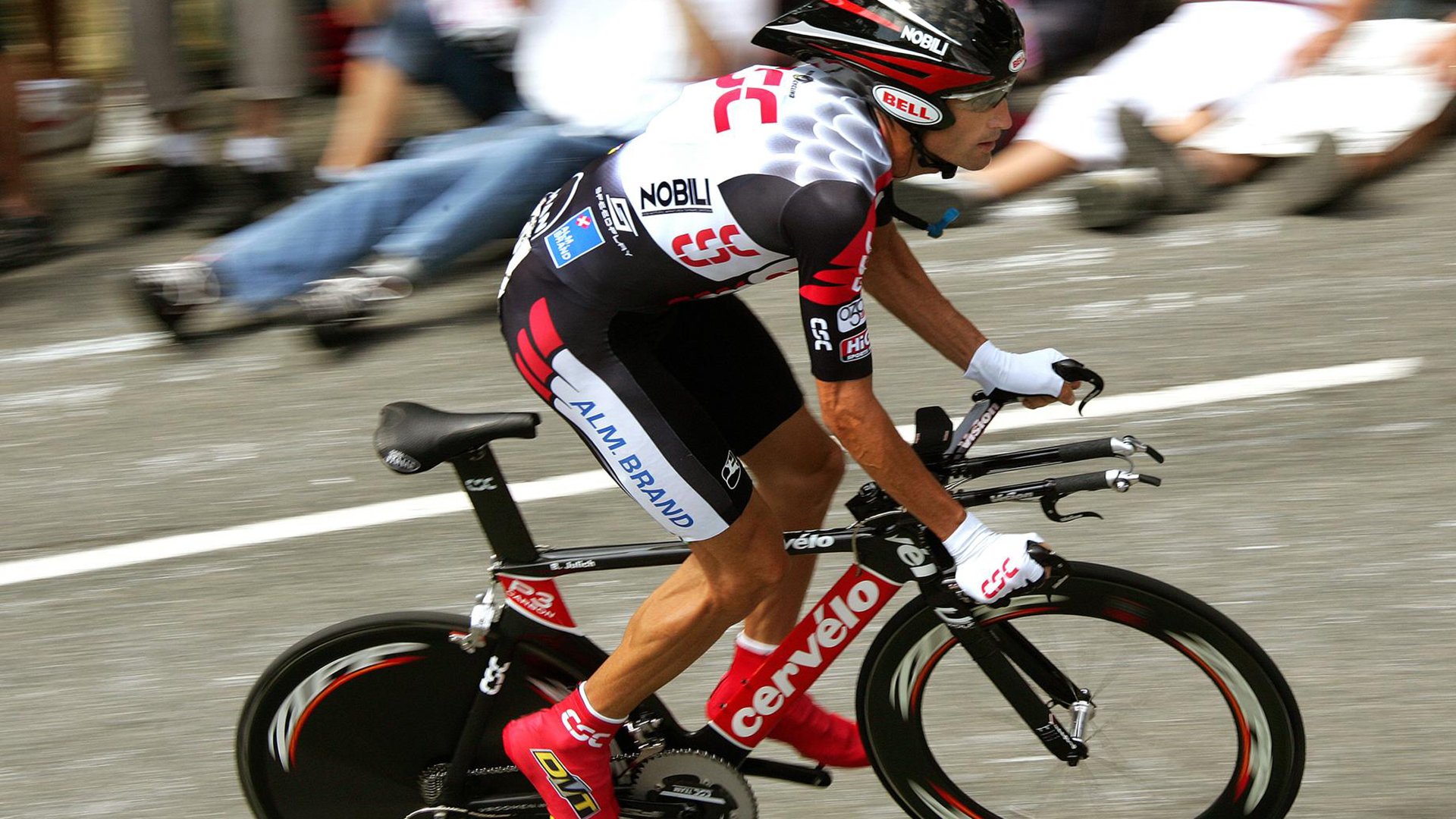 文班亚马化身关键先生，公牛稳扎稳打力克广厦显冠军相