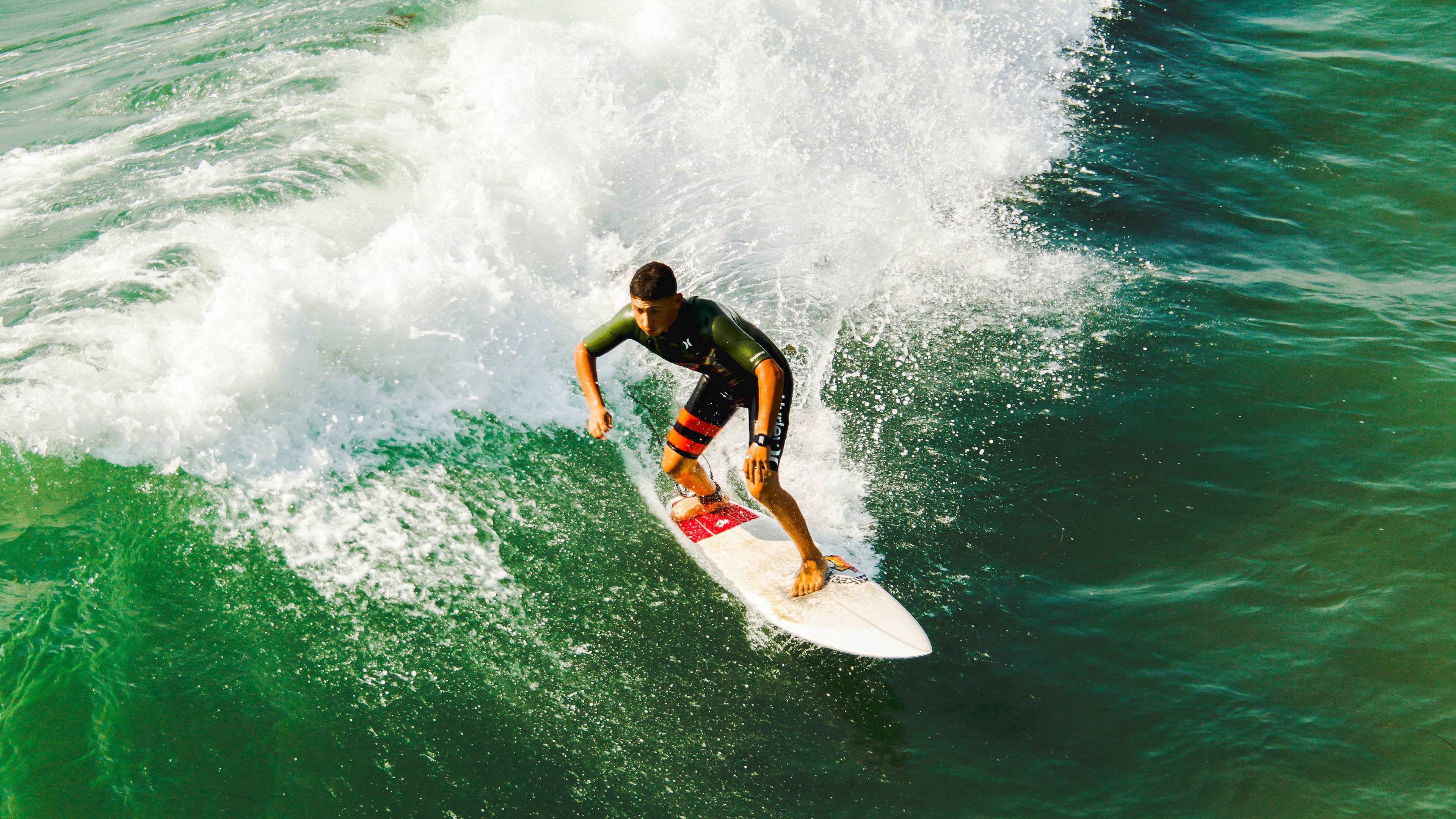 从加拿大封锁切尔西到西甲巅峰对决，德里赫特的全球足球影响力之旅