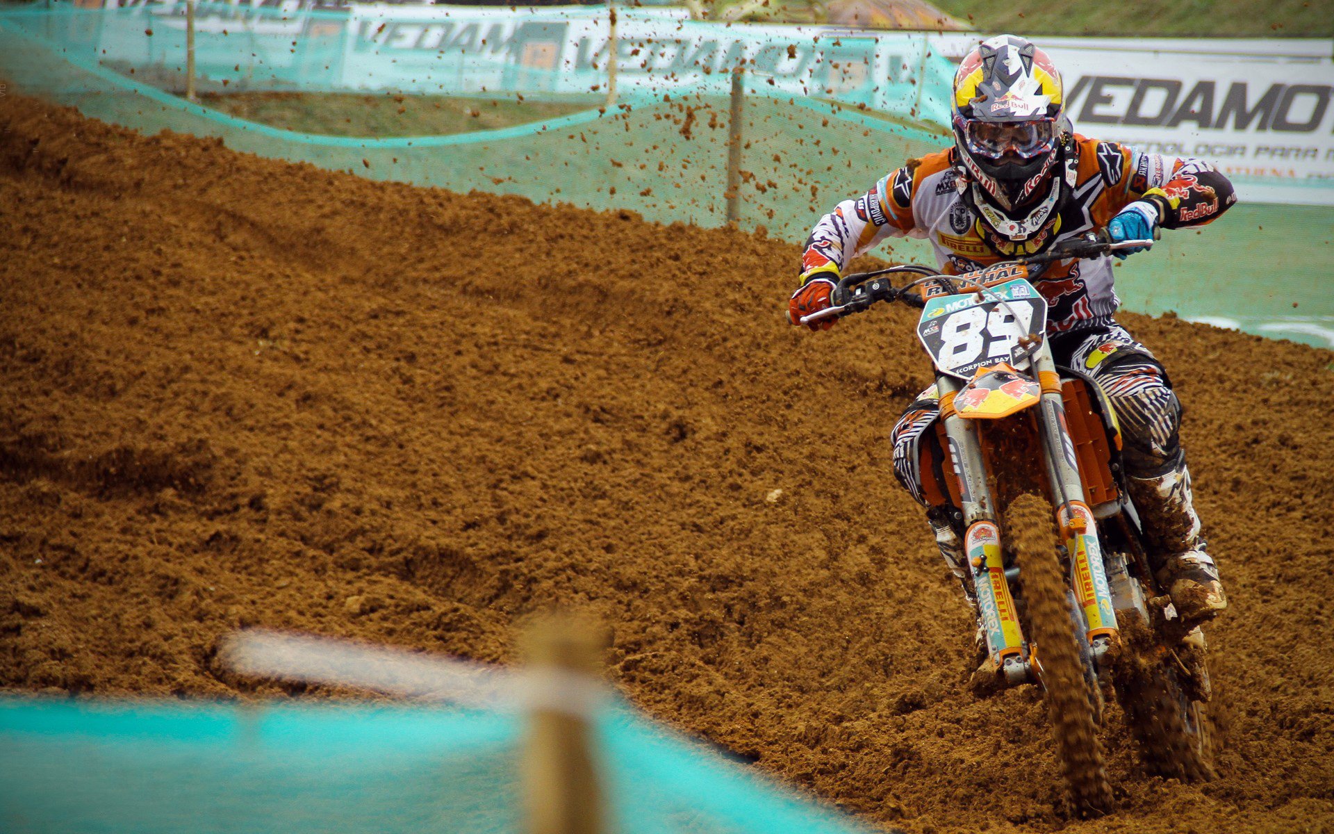 劳塔罗梅开二度引爆圣西罗,那不勒斯强势晋级剑指葡萄牙